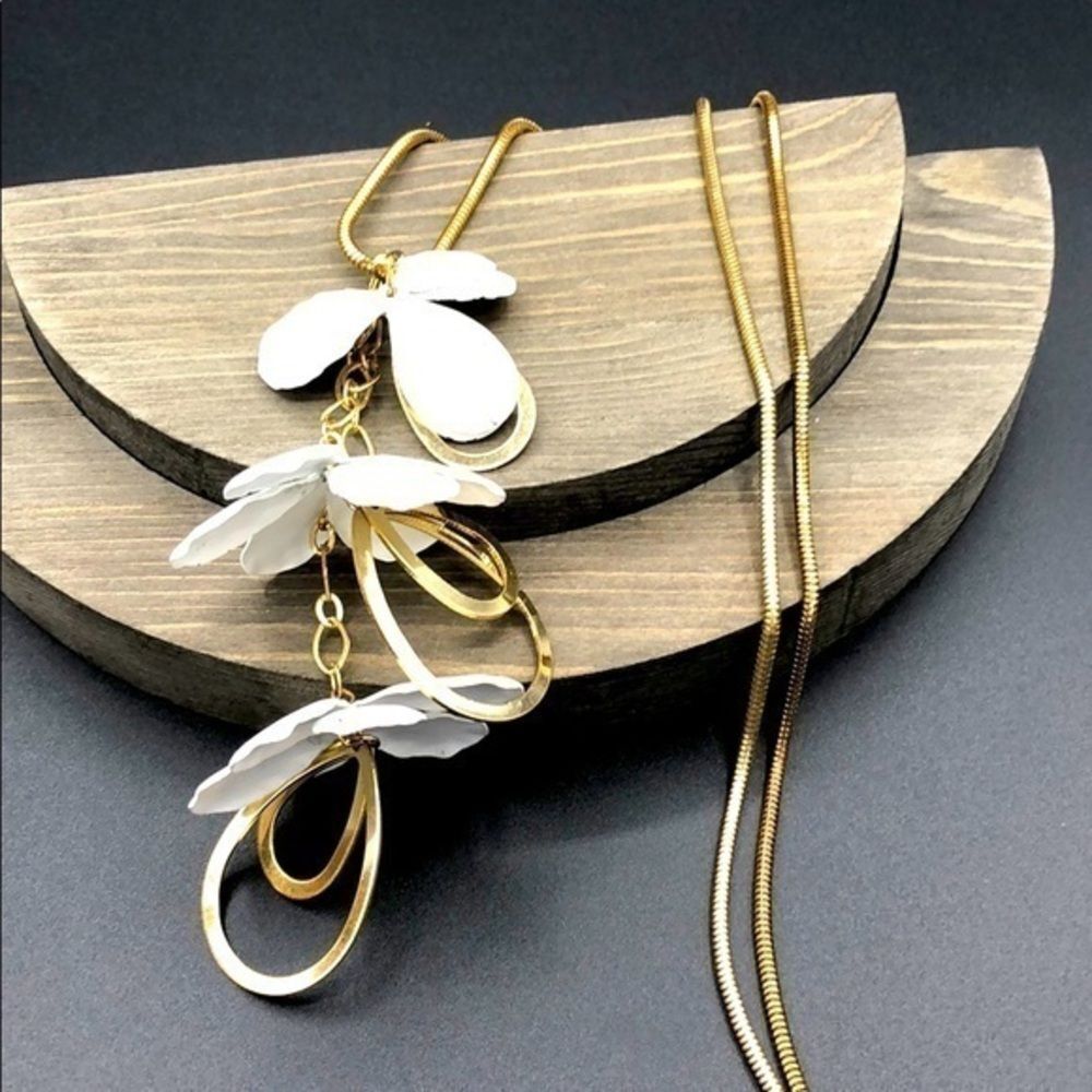 Vintage Flower Dangle Necklace